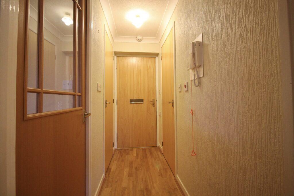 Springfield Court G64 1PN 1 bed flat for sale £90,000