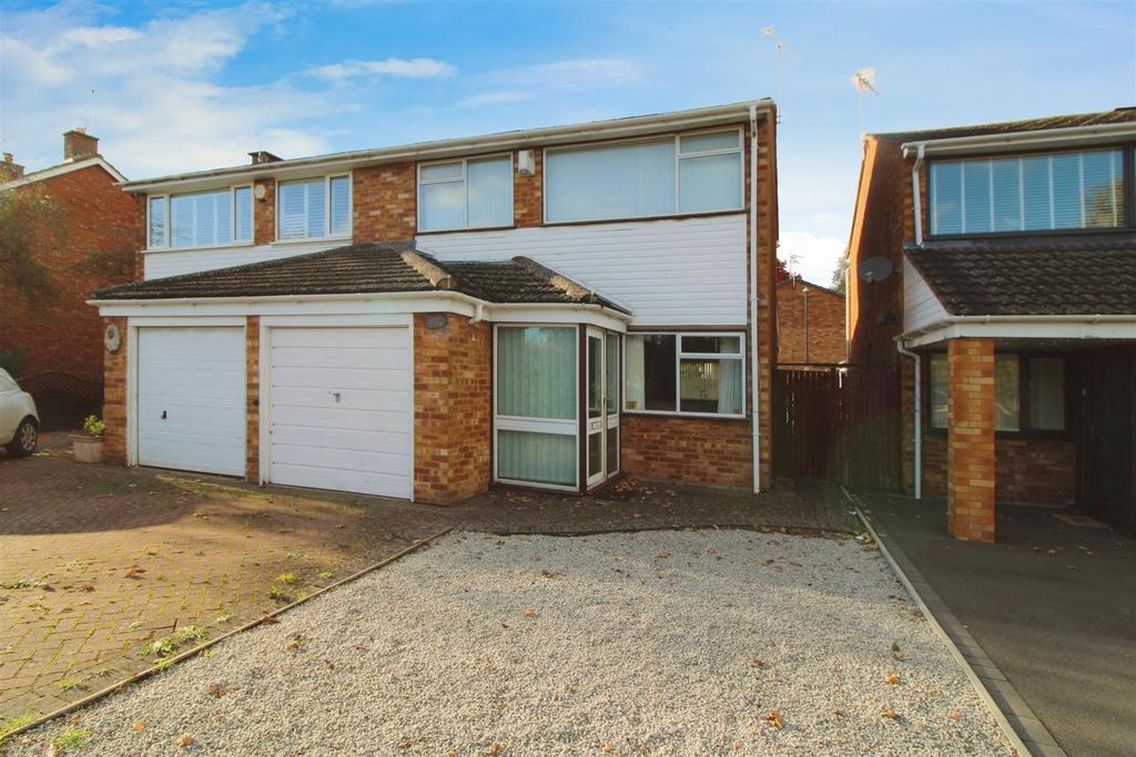 Bredon Avenue, Coventry CV3 2 bed semidetached house for sale £235,000