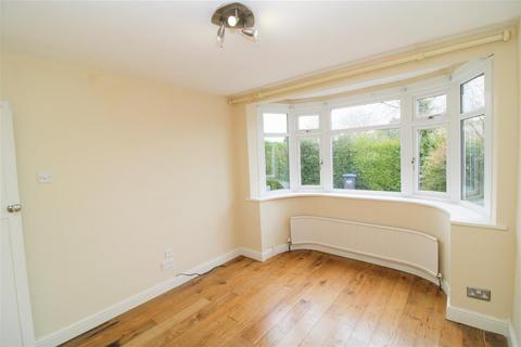 12 Burnside, Rugby, CV22 6AX