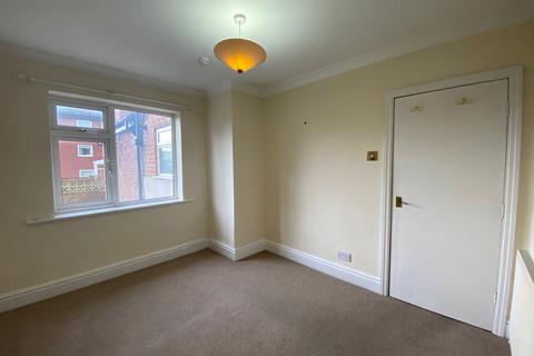 1 bedroom ground floor flat to rent, Southport PR8