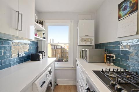 14 Stapleton Hall Road, London, N4 3QD