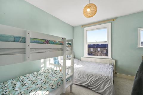 14 Stapleton Hall Road, London, N4 3QD