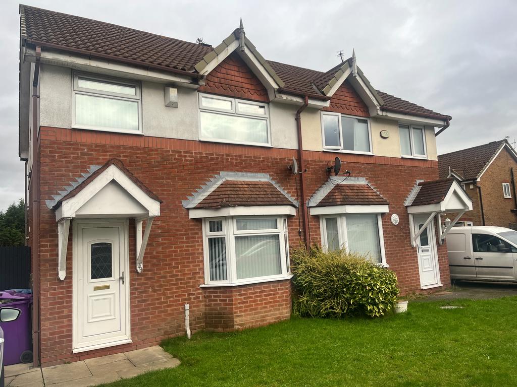Longdown Road, Fazakerley, Liverpool... 3 bed semidetached house £825 pcm (£190 pw)