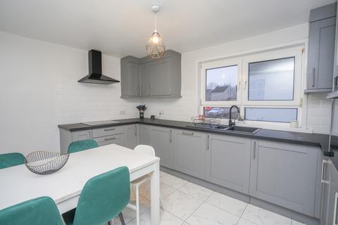 1d Drumclair Place, Airdrie, ML6 7AP