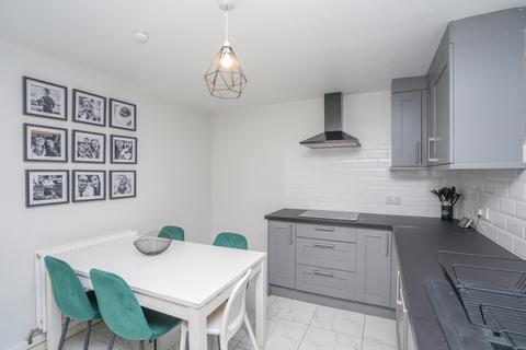 1d Drumclair Place, Airdrie, ML6 7AP