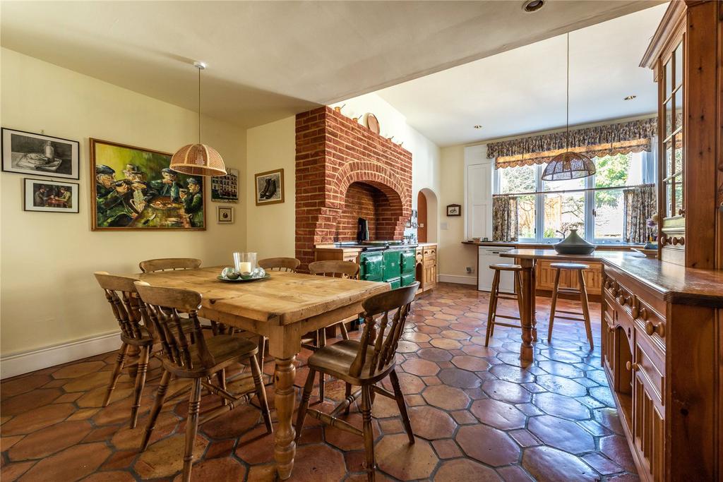 Kitchen/Breakfast