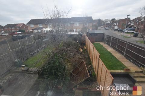 39 Foxes Drive, Waltham Cross, EN7 6HG