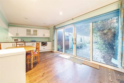 30 Vallis Way, London, W13 0DD