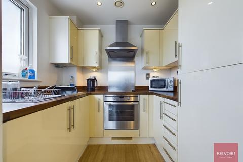 1 bedroom flat for sale - Marina Villas, Marina, Swansea, SA1