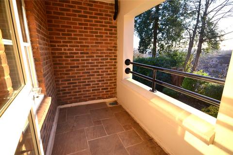 2 bedroom apartment for sale, Fairfield Road, East Grinstead, West Sussex, RH19