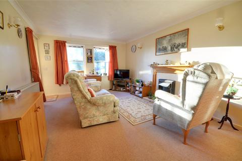 2 bedroom apartment for sale, Fairfield Road, East Grinstead, West Sussex, RH19