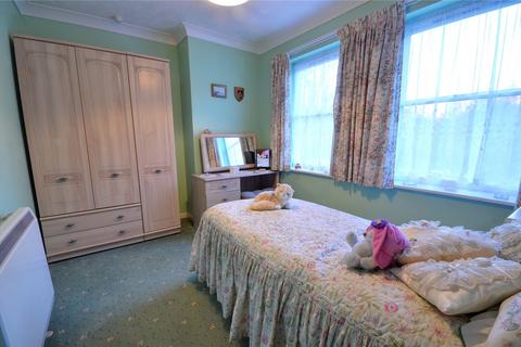 2 bedroom apartment for sale, Fairfield Road, East Grinstead, West Sussex, RH19