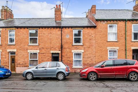 3 bedroom terraced house for sale, Dudley Road, Grantham, Lincolnshire, NG31