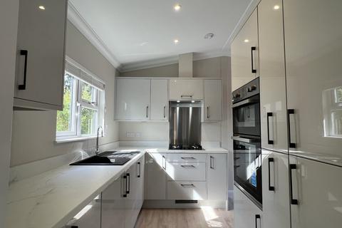 undefined, Bovey Tracey, Devon, TQ13