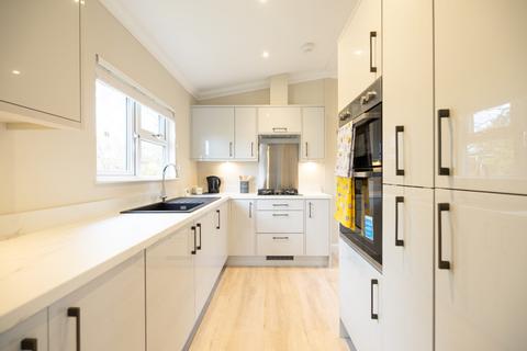 undefined, Bovey Tracey, Devon, TQ13