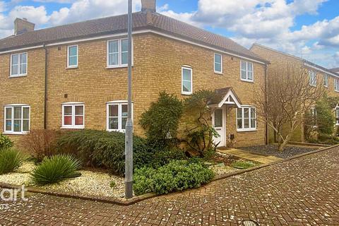 4 bedroom semi-detached house for sale, Flawn Way, St Neots