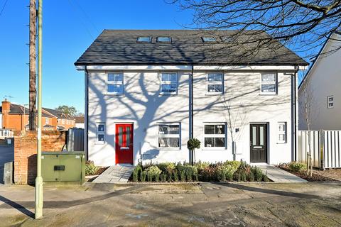 3 bedroom semi-detached house for sale, Osborne Road, Farnborough, GU14