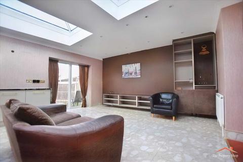 5 bedroom semi-detached house for sale - Woodhill Crescent, Harrow