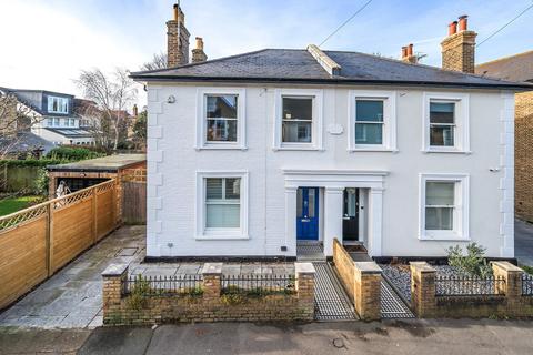 18 Bellevue Road, Kingston Upon Thames, KT1 2UD