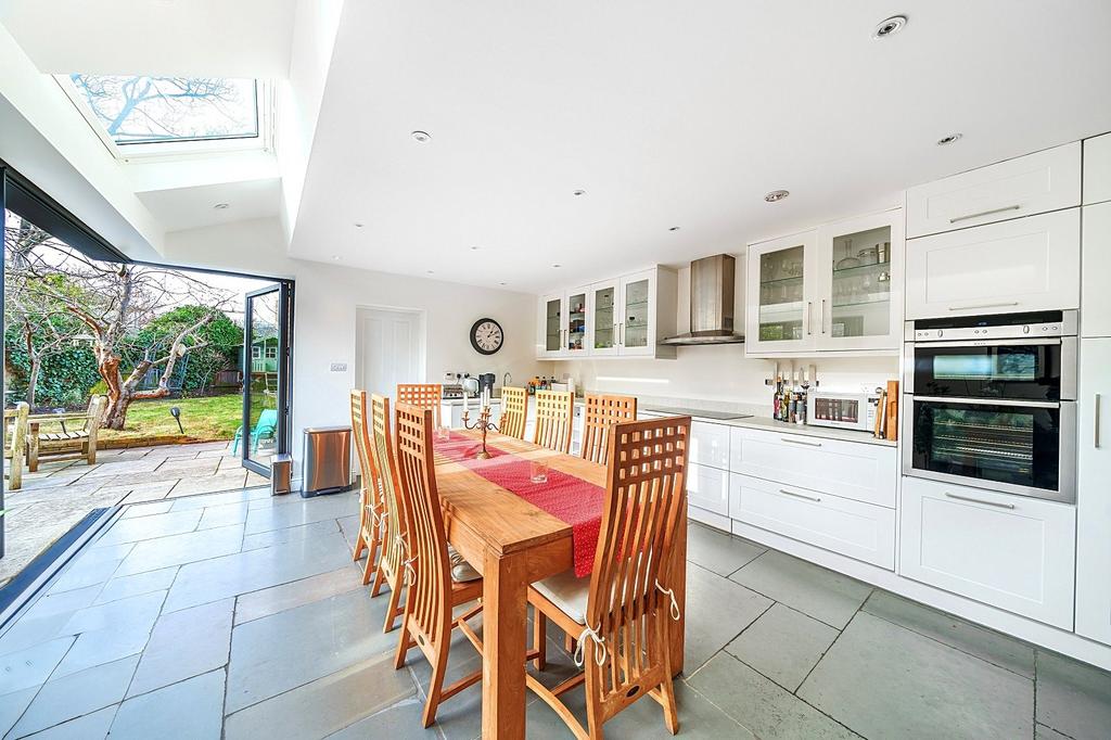 Kitchen/Dining