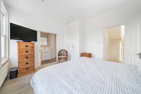 18 Bellevue Road, Kingston Upon Thames, KT1 2UD