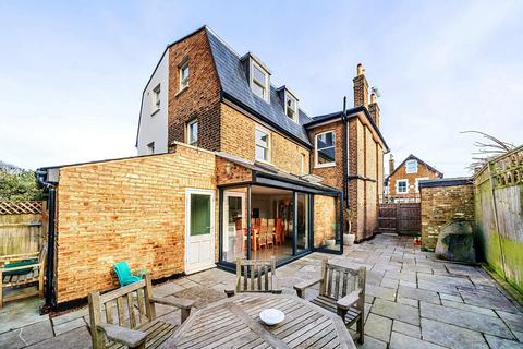 18 Bellevue Road, Kingston Upon Thames, KT1 2UD
