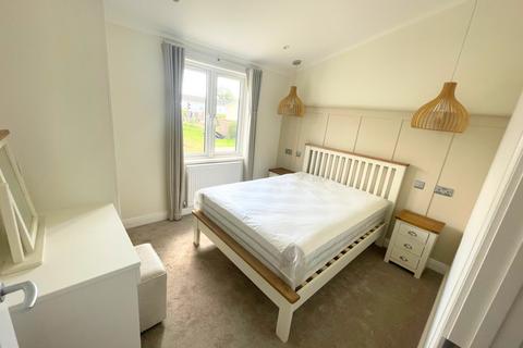 2 bedroom park home for sale, Crawley, West Sussex, RH10