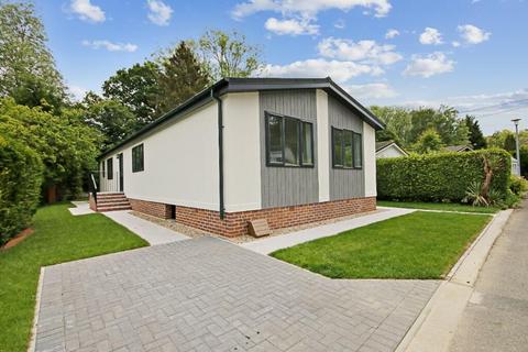 undefined, Crawley, West Sussex, RH10