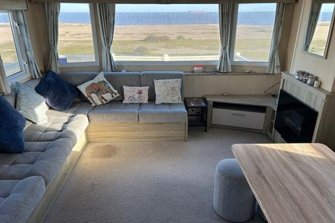 Hillside Beach Road, Kessingland, Lowestoft, NR33 7RW