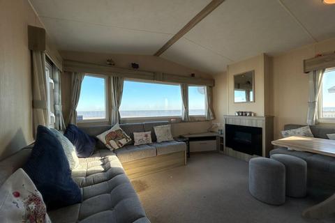 Hillside Beach Road, Kessingland, Lowestoft, NR33 7RW