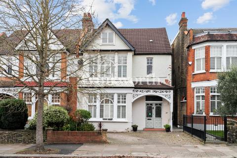 4 bedroom semi-detached house for sale, Derwent Road, London, N13