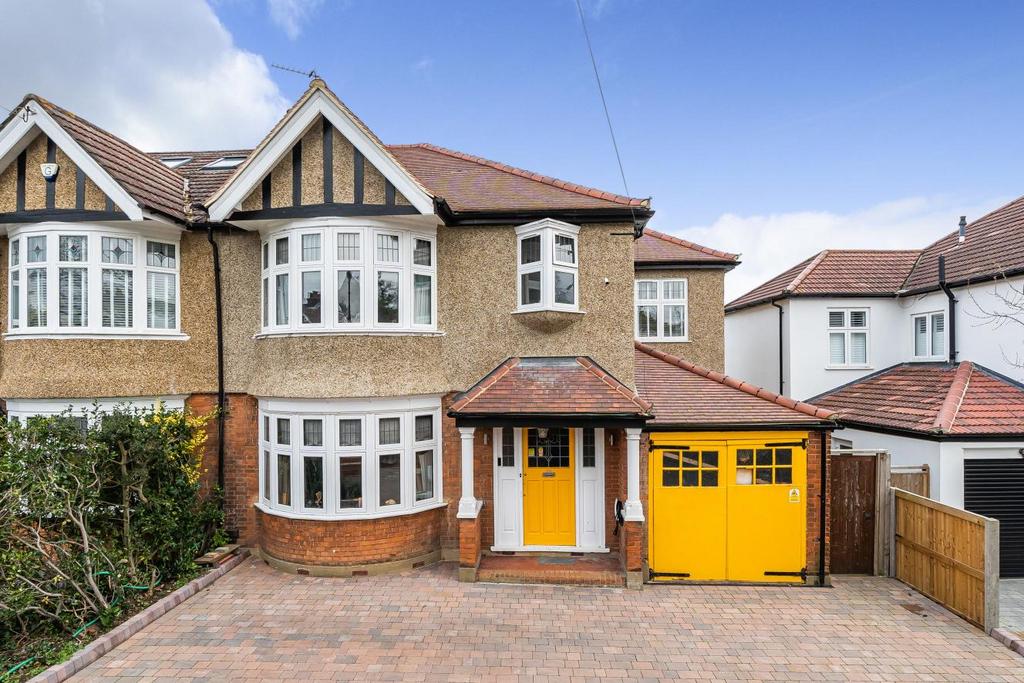 Murray Avenue, Bromley 4 bed semidetached house £1,100,000