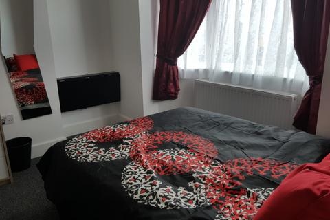 1 bedroom in a house share to rent, South Road, Birmingham
