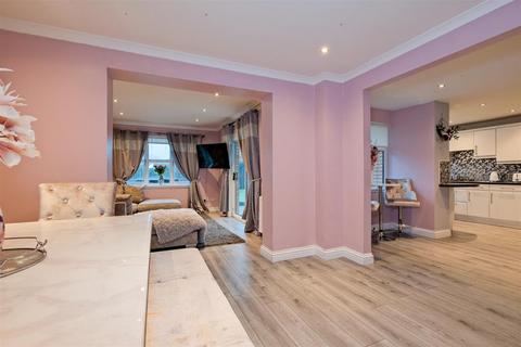 6 Ash Lane, Stonehouse, Larkhall, ML9 3RB