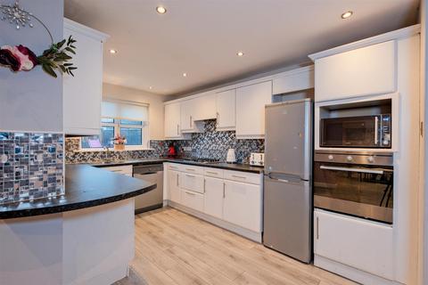 6 Ash Lane, Stonehouse, Larkhall, ML9 3RB