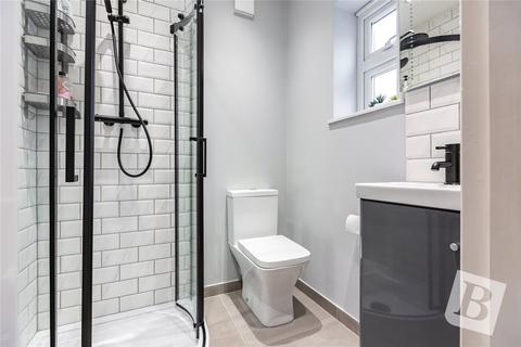 112 Warren Drive, Hornchurch, RM12 4QX