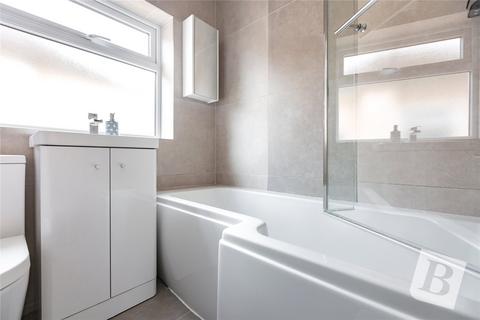 112 Warren Drive, Hornchurch, RM12 4QX