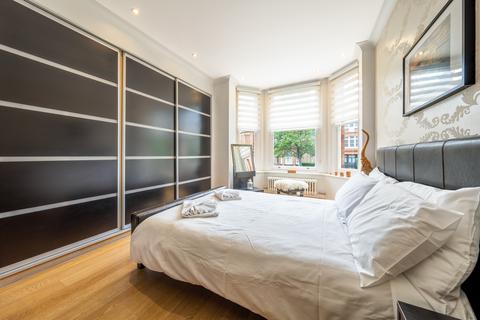 1 bedroom apartment for sale, Essendine Mansions, Essendine Road, Maida Vale, London, W9