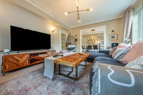 3 bedroom apartment for sale, Cropthorne Court, 20-28 Maida Vale, London, W9