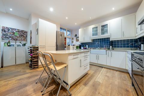 4 bedroom apartment for sale - Vale Court, Maida Vale, London, W9