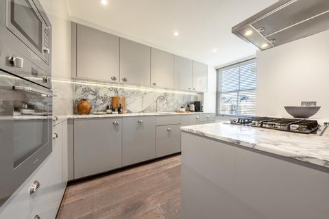 21b Randolph Crescent, London, W9 1DP