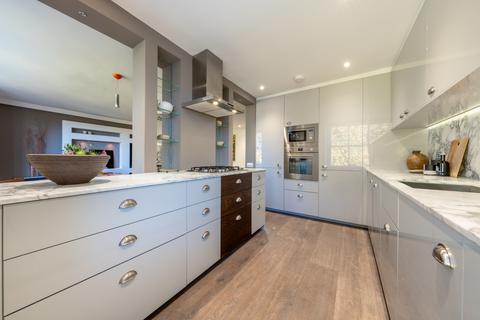 21b Randolph Crescent, London, W9 1DP
