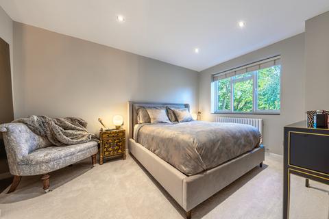 3 bedroom apartment for sale, Elmfield House, Goldney Road, Maida Vale, London, W9