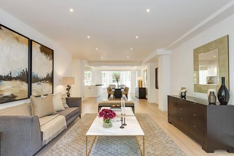 3 bedroom apartment for sale, South Lodge, Circus Road, St John's Wood, London, NW8