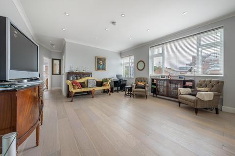 3 bedroom apartment for sale, Avenue Close, Avenue Road, St John's Wood, London, NW8