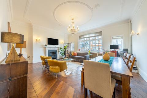 4 bedroom apartment for sale, North Gate, Prince Albert Road, St John's Wood, London, NW8