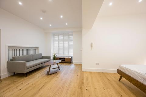 Studio to rent, Grove End Gardens, Grove End Road, St John's Wood, London, NW8