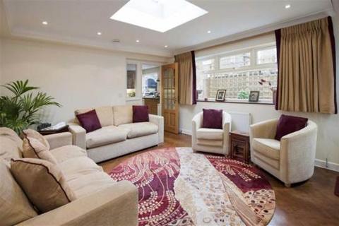 5 bedroom house to rent, Middle Field, London, NW8