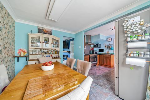 5 bedroom end of terrace house for sale, Old Odiham Road, Alton, Hampshire, GU34