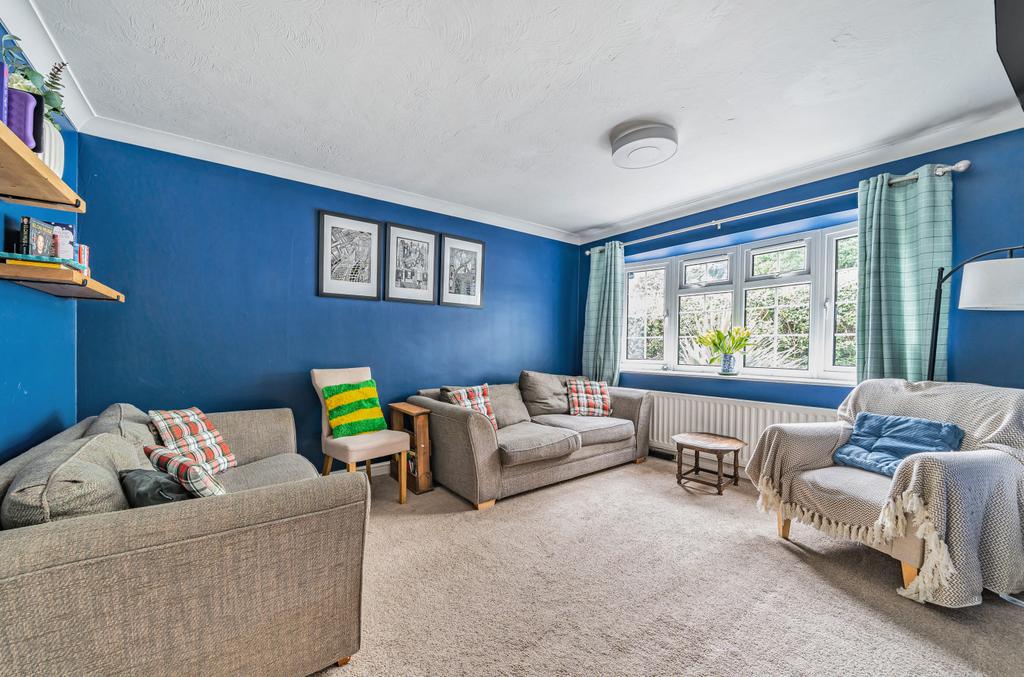 Old Odiham Road, Alton, Hampshire, GU34 5 bed end of terrace house for
